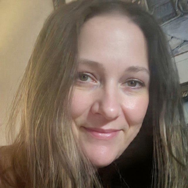 Shelby Doyle, founder and instructor of Tonic & Twist Bartending School